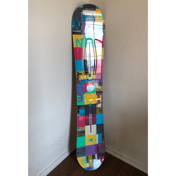 Burton Feather Snowboard & bindings (optional) - Picture 1 of 7